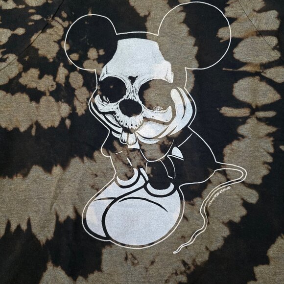 Customized Black Market Art Mickey Skull Top – Size Medium - Picture 2 of 6